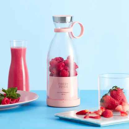 Portable Blender Smoothies Personal Blender Mini Shakes Juicer Cup USB Rechargeable.
