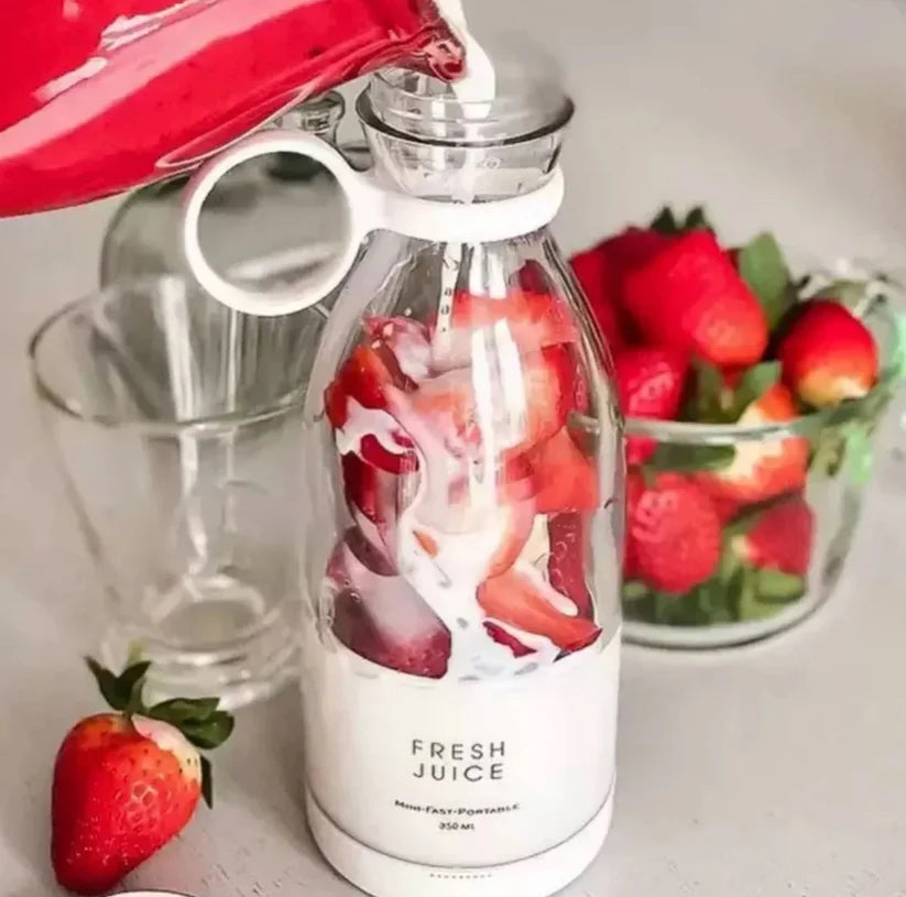 Portable Blender Smoothies Personal Blender Mini Shakes Juicer Cup USB Rechargeable.